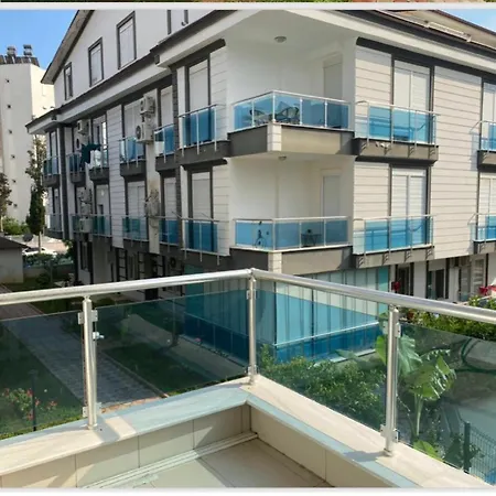 Magnificent 2+1 Flat With Swimming Pool In Lara Appartement